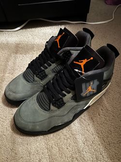 DS Jordan 4 Undefeated (2025) Size 10.5