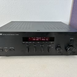 Yamaha R-S300 Stereo 2.1 Receiver/Remote
