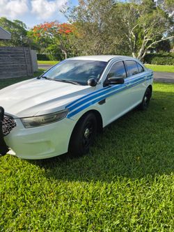 FORD POLICE INTERCEPTOR EXCELLENT CONDITION 2016