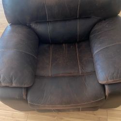 Recliner In good condition