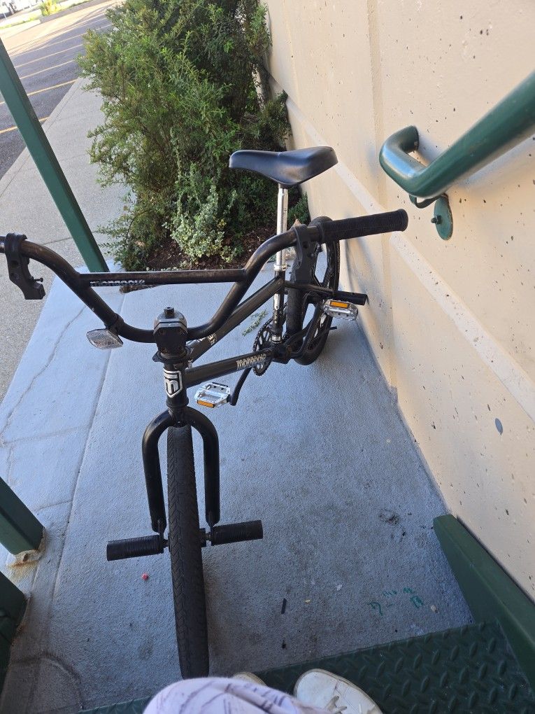 Mongoose Rebel 20inch
