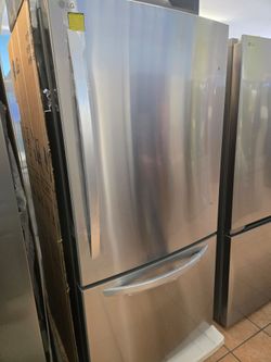 Refrigerator lg