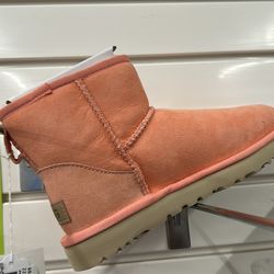 UGGs