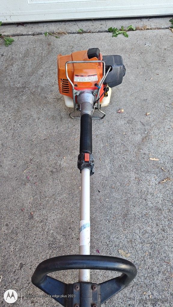 Kawasaki TMC 27 Commercial Weed Wacker