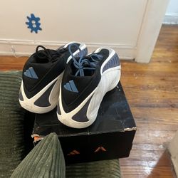 Adidas AE 2 Basketball Shoes Size 13