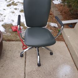 Adjustable Office Chair 