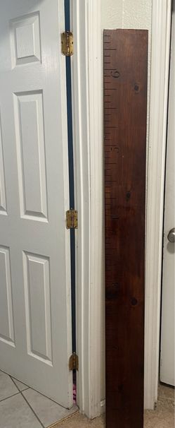 Rustic wood growth chart