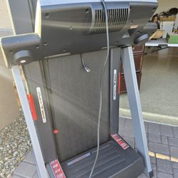 Proforma 695pi Treadmill 