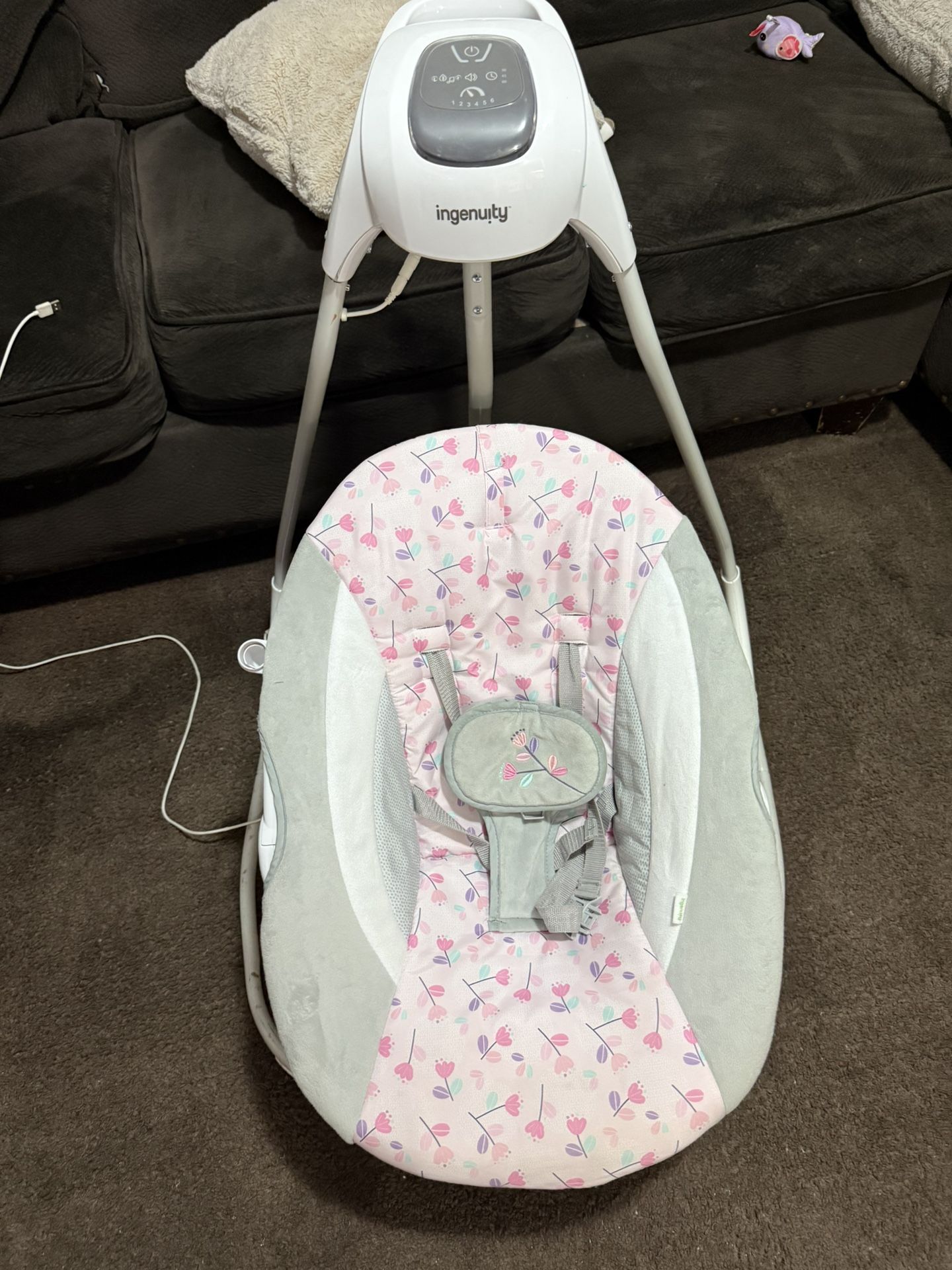 Ingenuity SimpleComfort Lightweight Compact 6-Speed Multi-Direction Baby Swing, Vibrations & Nature Sounds, 0-9 Months 6-20 lbs (Pink Cassidy)