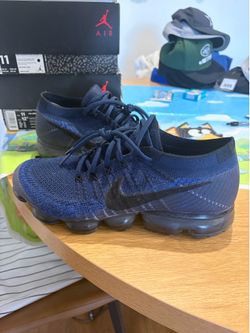 Nike air Vapormax navy blue - size 10.5