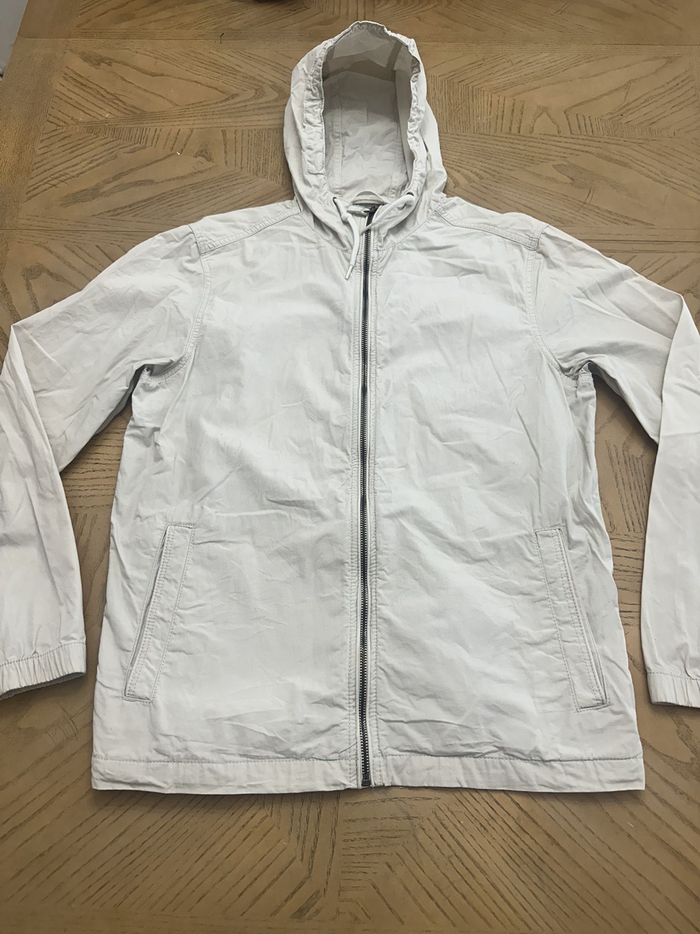 men's lightweight hooded windbreaker jacket.