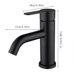 Bathroom faucet/ black