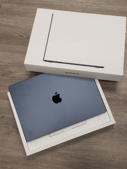  🚀 MacBook Air M2 w/ 16GB RAM – Just $1 Down!