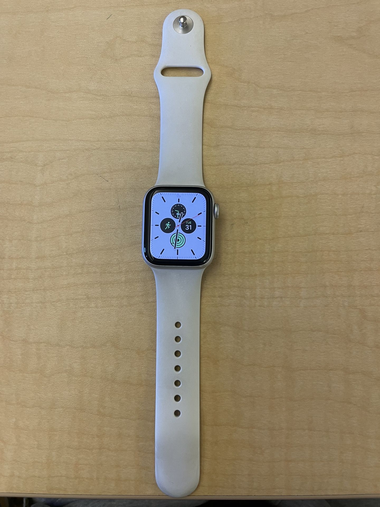 Apple Watch SE 40mm Silver 32GB