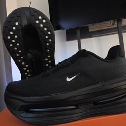 Nike Vomero Premium SP Black 