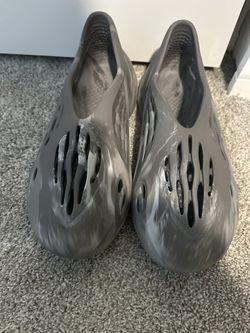 Yeezy Foam Runner MX Granite