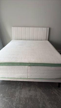 Mattress and bed