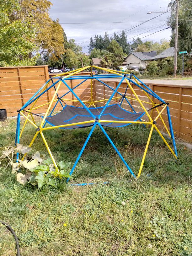 Outdoor Kids Play Structure