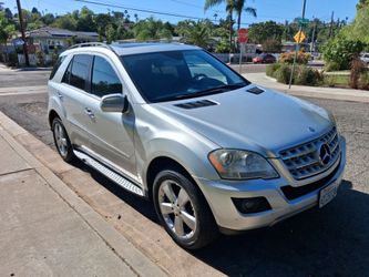 2010 Mercedes Benz ML350