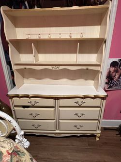 French provocal dresser