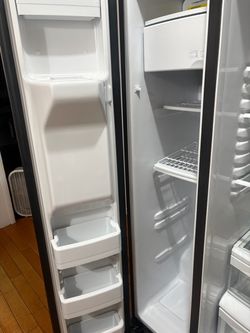 GE Refrigerator/freezer