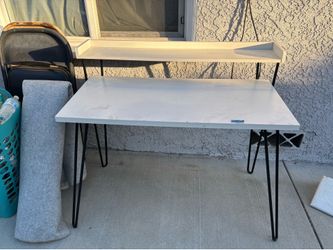 White Desk 3’6 and 42 inches wide