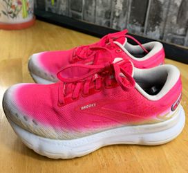 Brooks Glycerin 20 Diva Pink/White Women’s Low Top Lace-Up Logo Mesh US 7 B