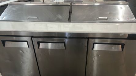 Refrigerated Prep Table