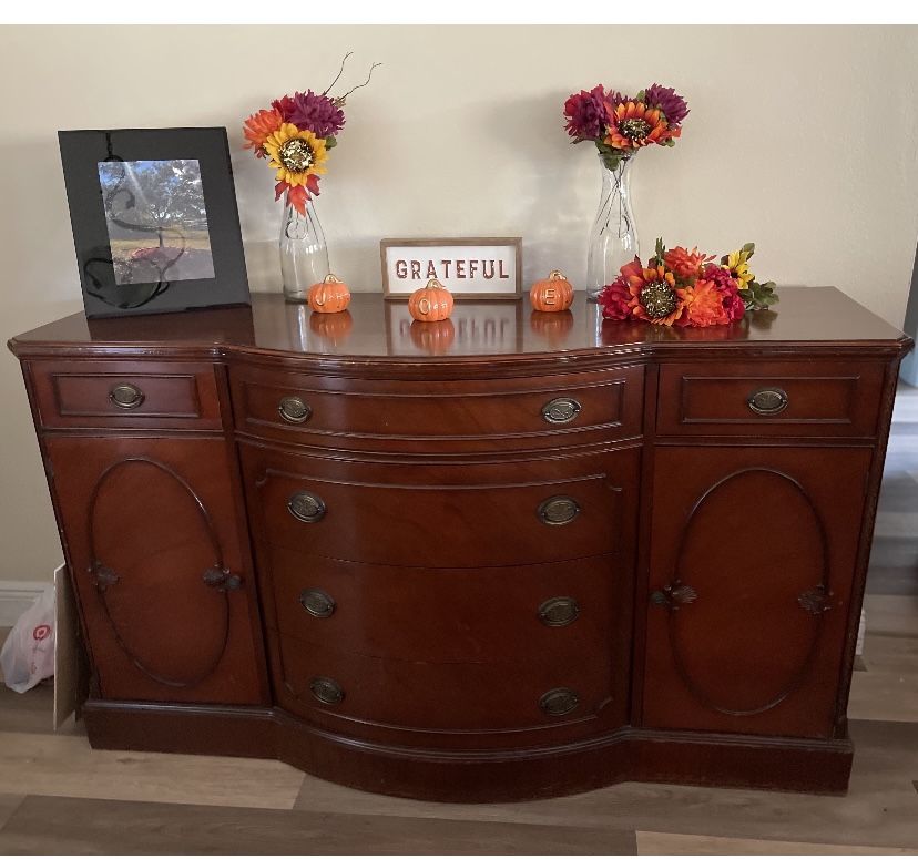 Antique Dining Room Set