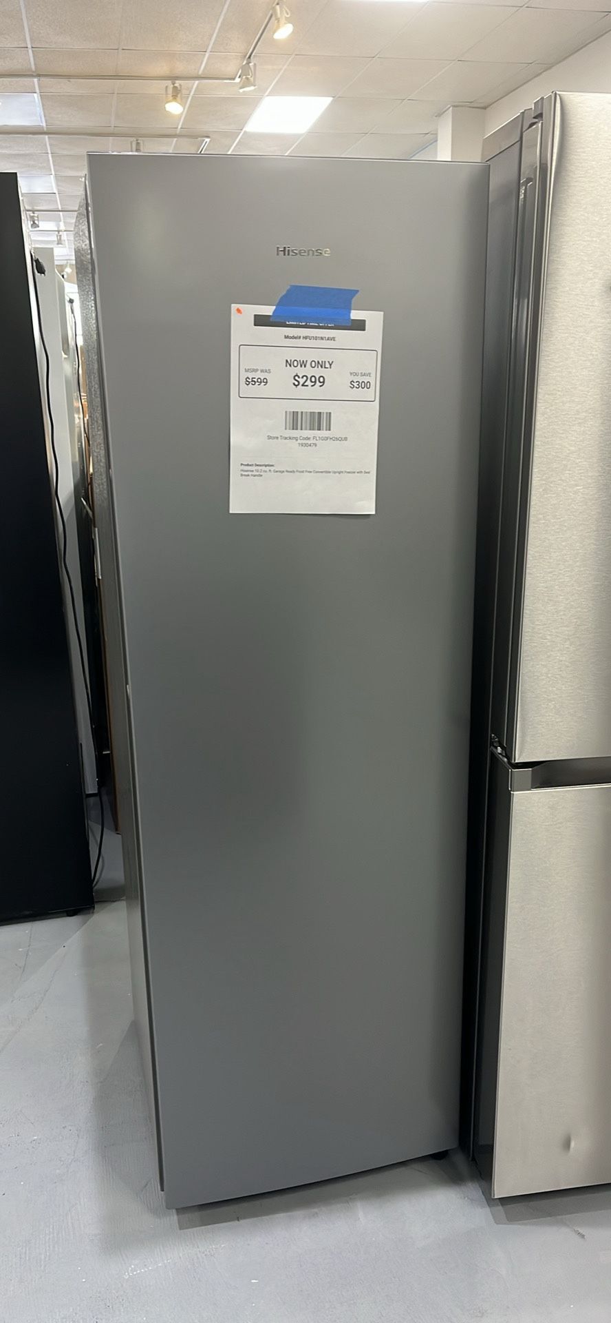 Hisense 10.2 cu.ft. Garage Ready Frost Free Convertible Upright Freezer