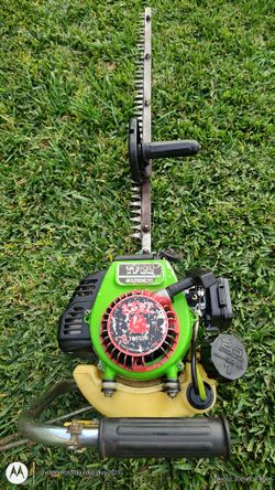 Kawasaki TF22 Commercial Hedge Trimmer 