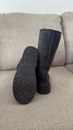 Black UGG boots size 7