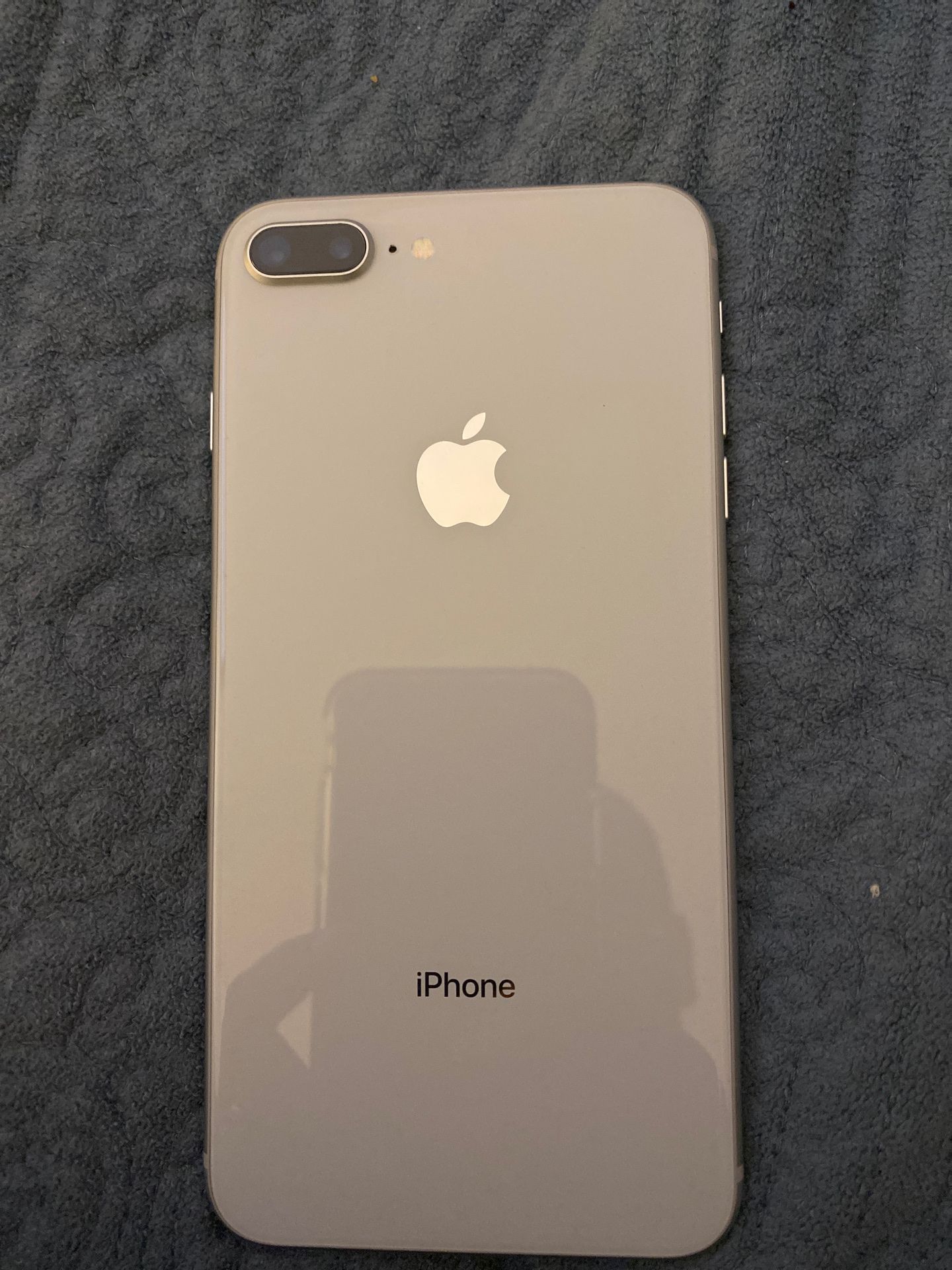 iPhone 8 Plus