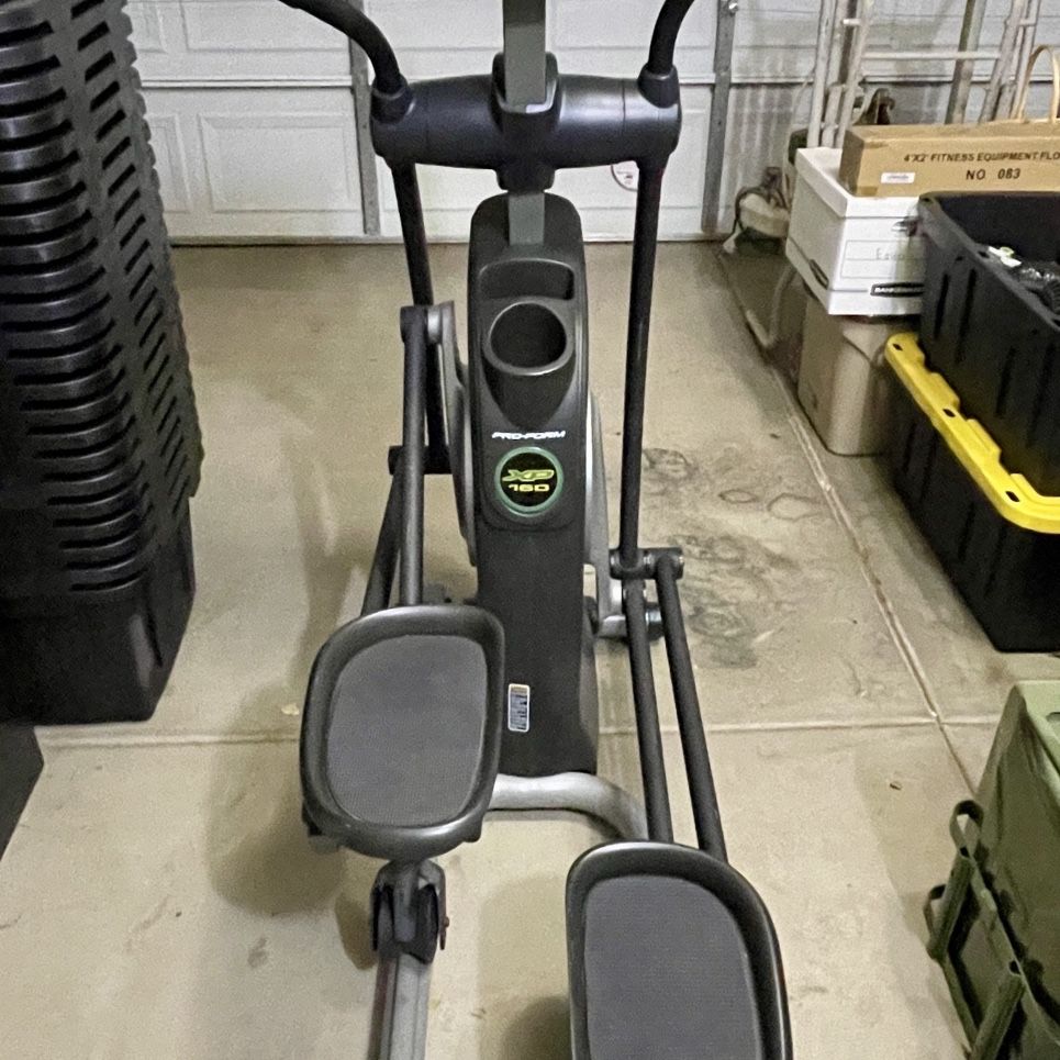 Proform XP 160 Elliptical Need Gone ASAP for Sale in Maricopa AZ OfferUp