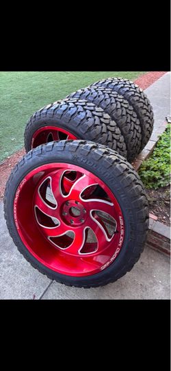 Rines Chevy Silverado new tires 24x12 Chevy rims