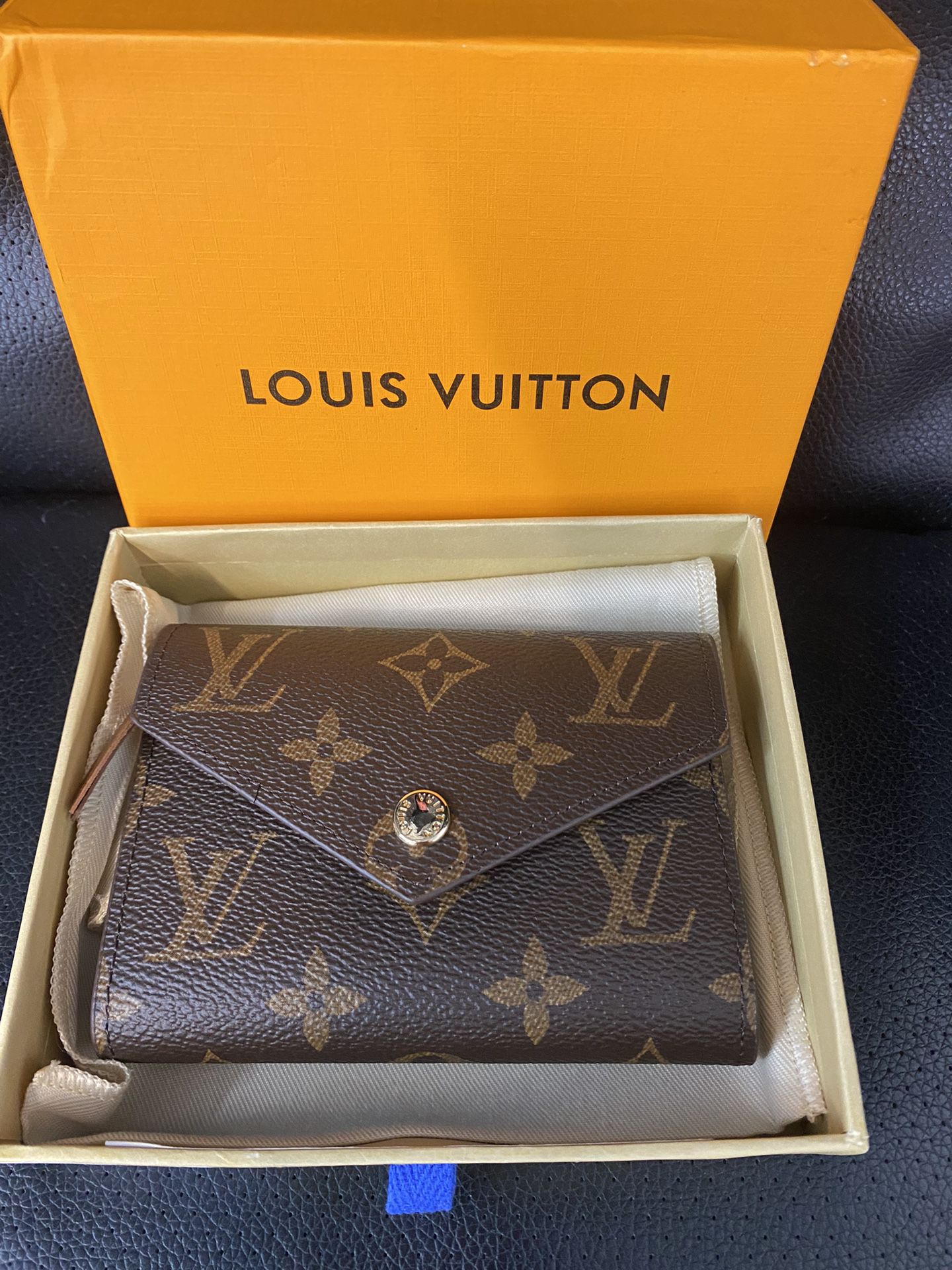 Louis Vuitton Monogram, Fashion Wallet