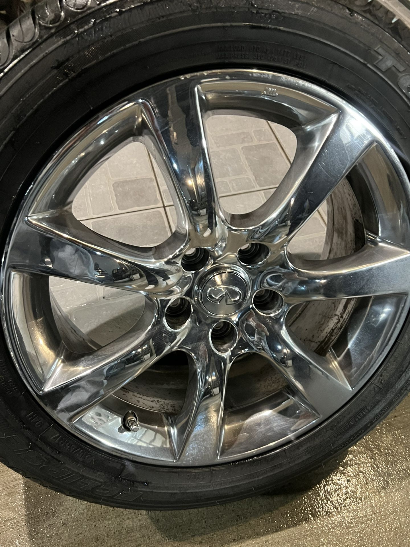 infiniti g35 set of 4 oem chrome rims with tires