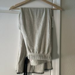 Women’s Lounge Outfit 