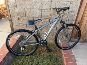 Silver Trek 4200 Mountain Bike lightweight