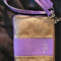 Coach Wristlet 
