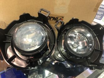 05-10 Nissan Frontier Pathfinder OEM Clear Fog lights
