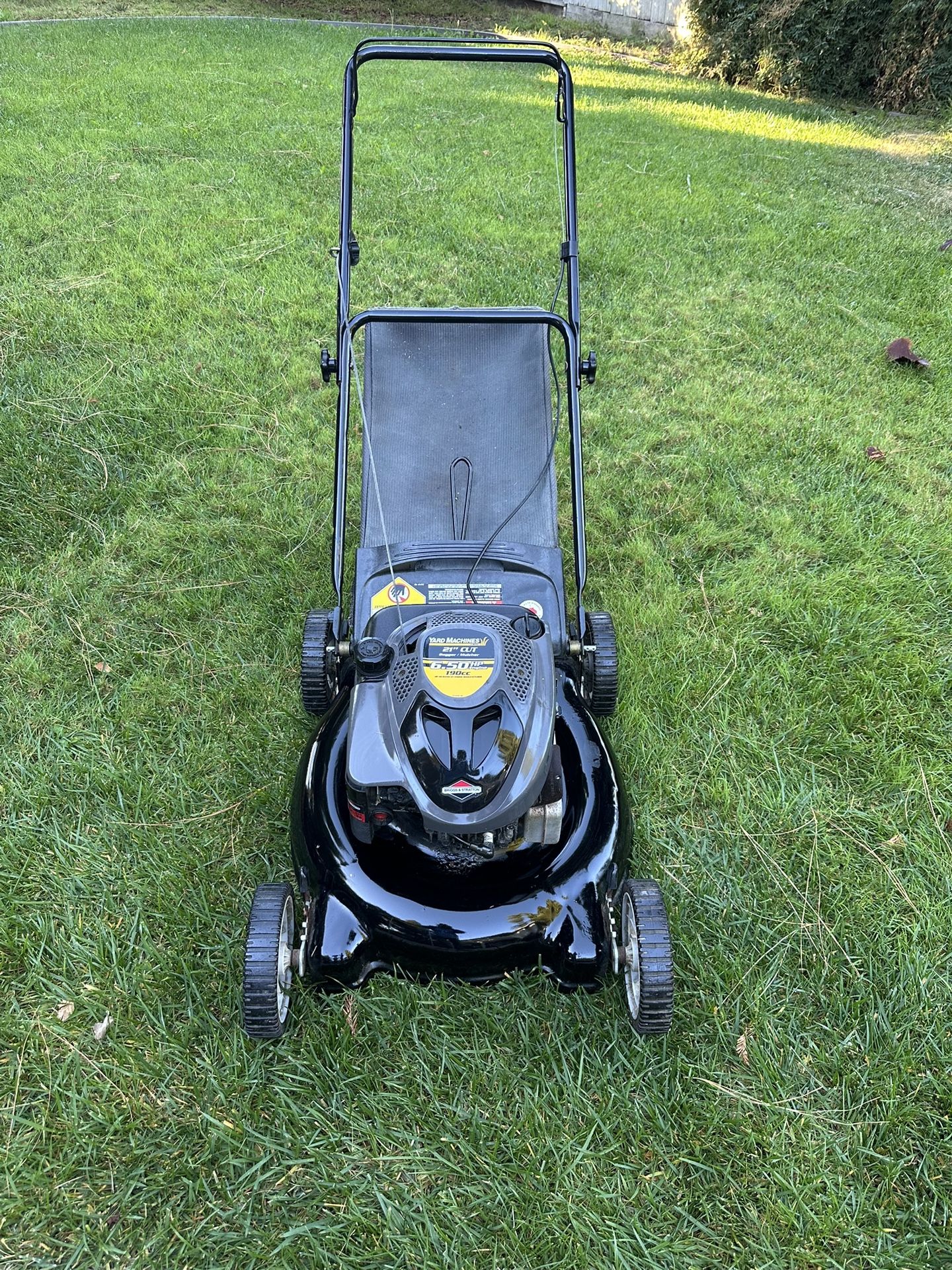 Yardmachine 6.5 190cc Gas Powered Push Lawn Mower