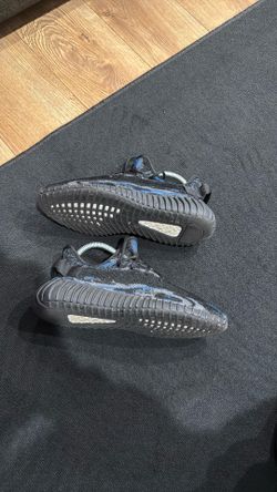 Yeezy 350 Size 6y