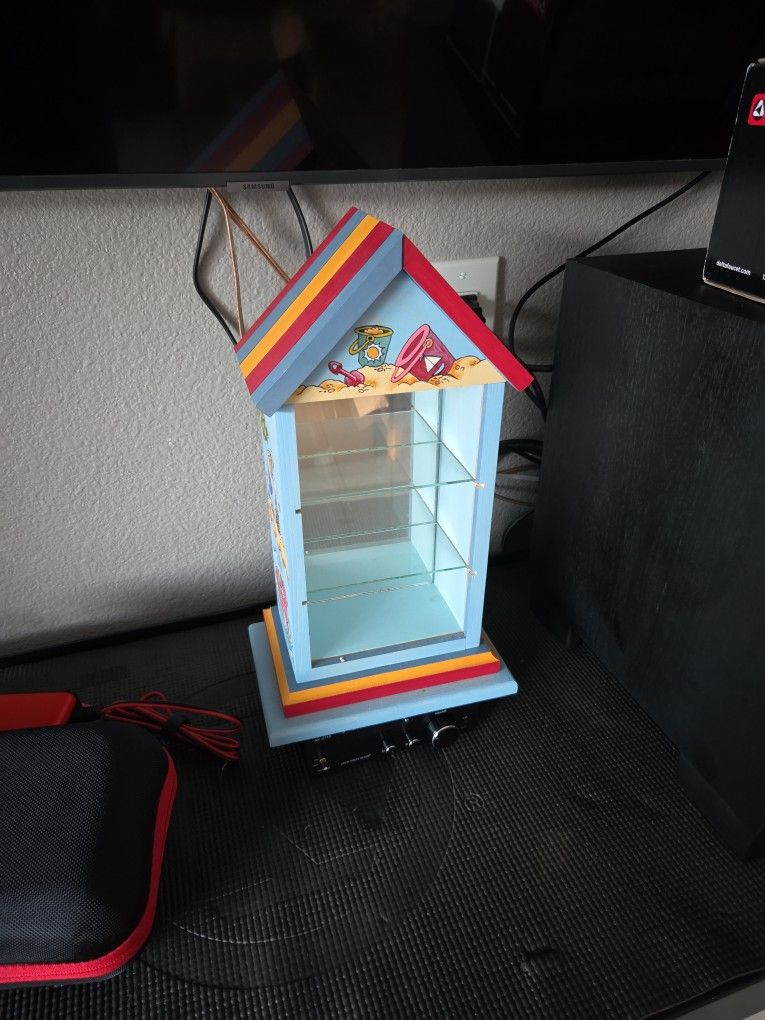 Small glass collectible showcase