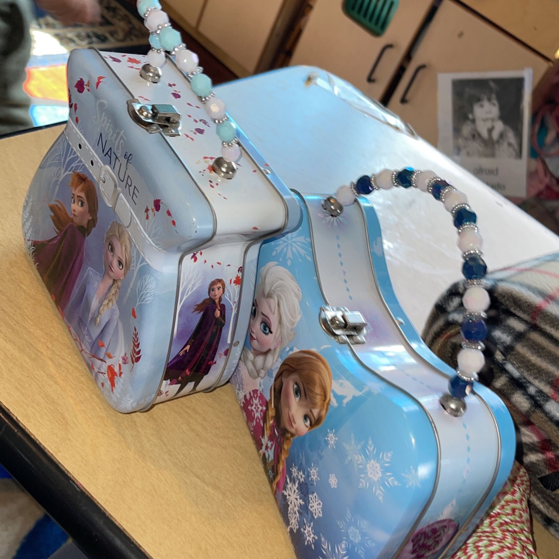 Cute Girls Frozen Hand Bags Like New Perfect For A Gift