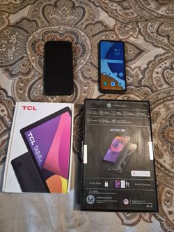Tablet y telefonos pido $300 por todo