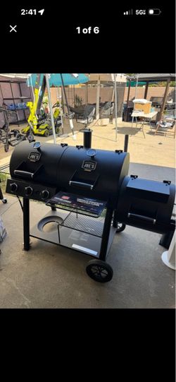Oklahoma Joe's Canyon Black Liquid propane and charcoal Combo Grill