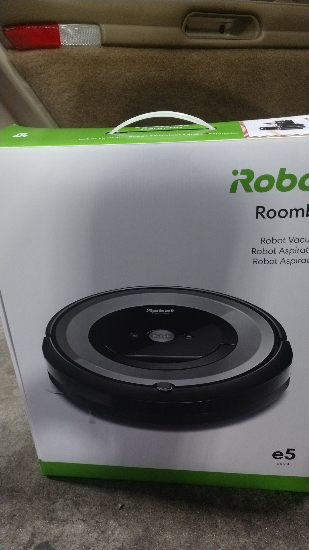 Roomba E5 Robot vacuum