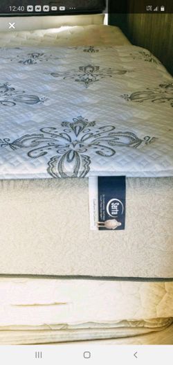 Queen size new thick pillow top bed can deliver