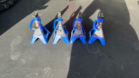 4 - 2 ton Jack stands